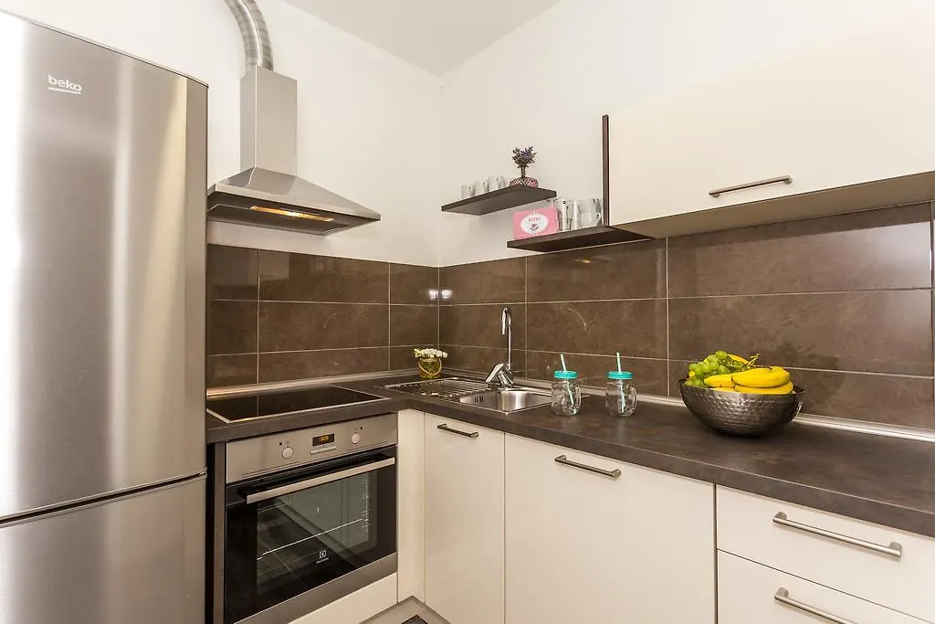 Villa Rusula Rudine  Apartment Rudine (Kastela)